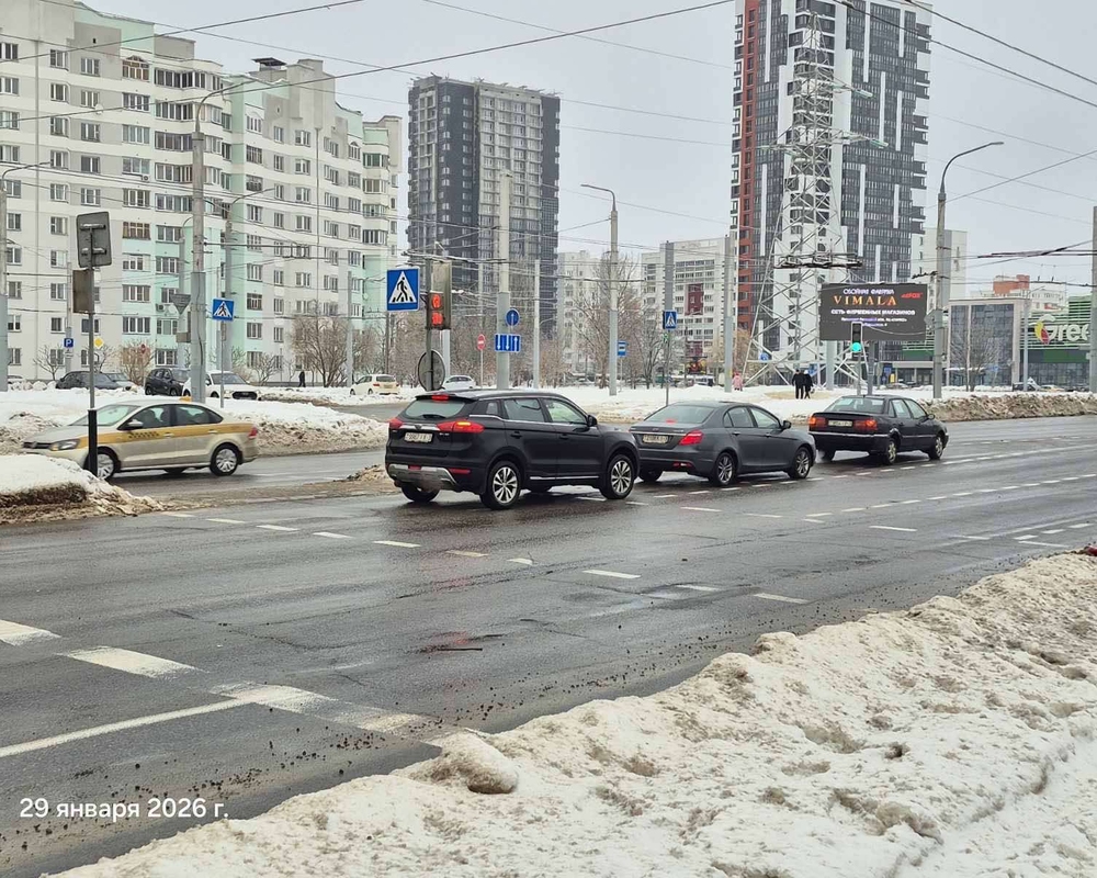 Размещение рекламы на ул. Хатаевича
