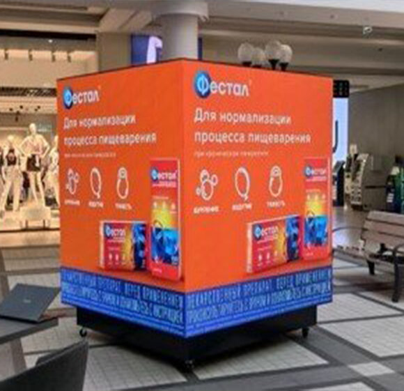 Светодиодный экран формата Куб в торговом центре Минска