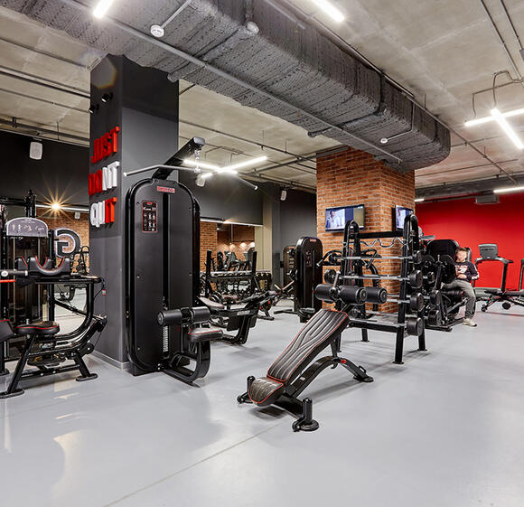 РЕКЛАМА В ТРЕНАЖЕРНЫХ, СПОРТИВНЫХ ЗАЛАХ, ФИТНЕС-ЦЕНТРАХ