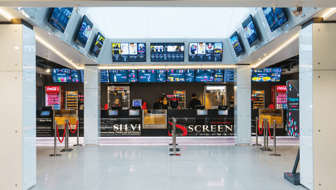 Пример размещения рекламы в кинотеатрах сети Silver Screen 